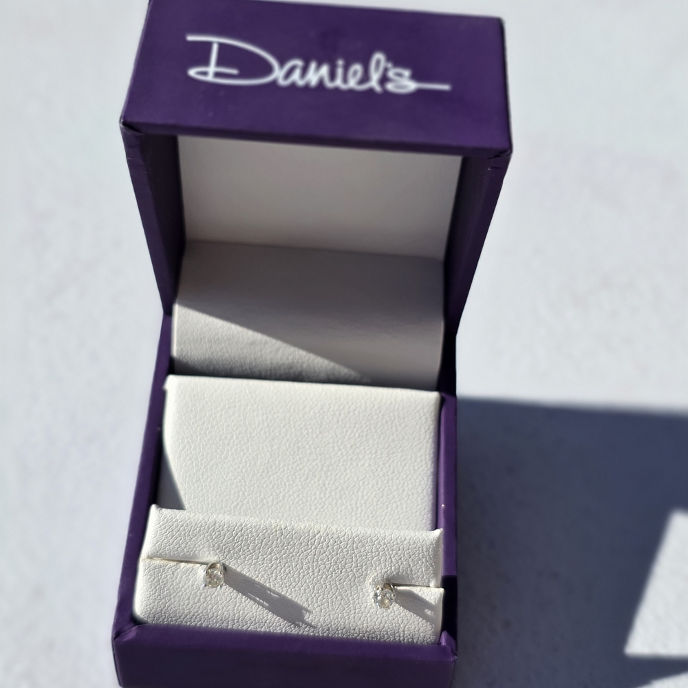 Daniel's 14k Diamond Earrings